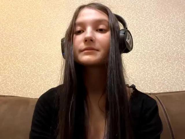 Offline AideLandaker on BongaCams