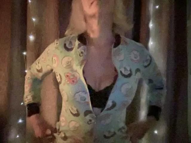 Offline Alenkahot on BongaCams