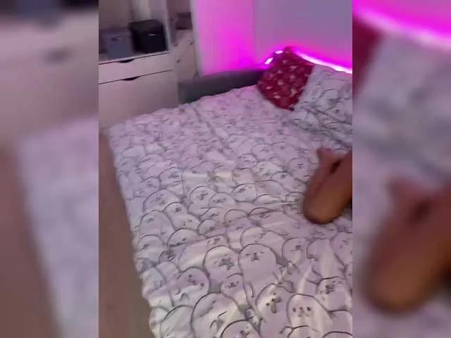 Freechat AlexMir69 on BongaCams