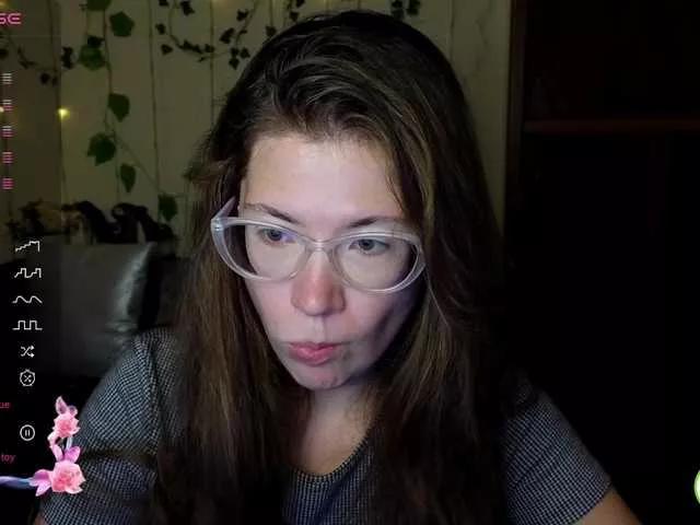 Aliciafolow009 on BongaCams