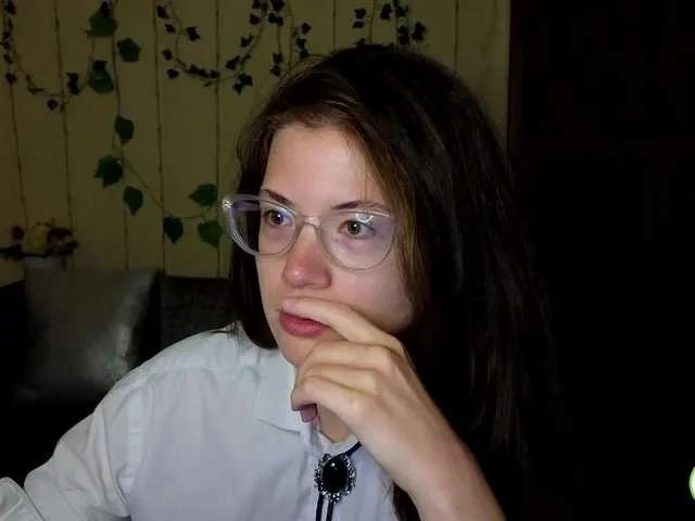 Aliciafolow009 on BongaCams