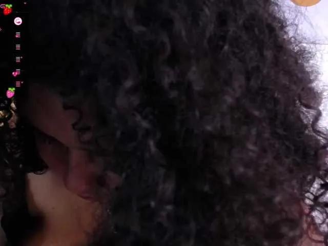 Freechat Ayliinn on BongaCams