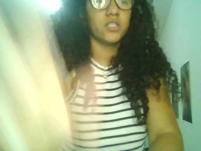 Bellacrespa on BongaCams