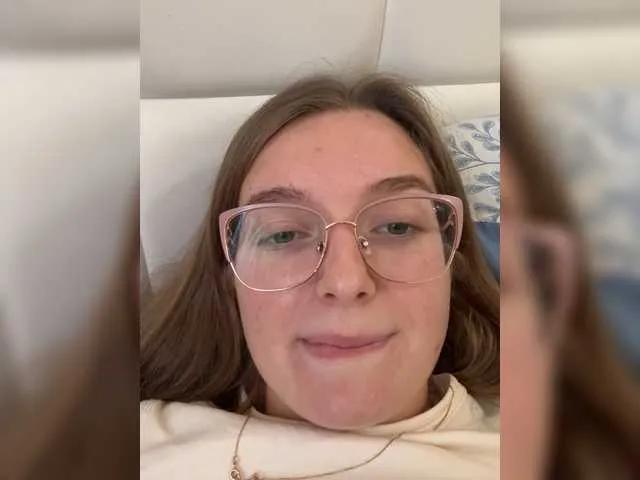 Offline Bellatrisssaaa on BongaCams