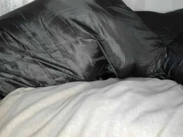 Freechat bigboobsh on BongaCams