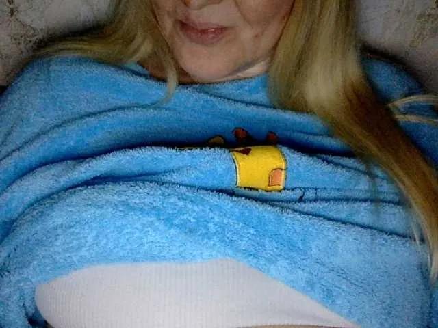 Offline BlondyVio on BongaCams