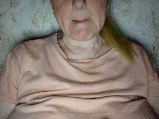 Offline BlondyVio on BongaCams