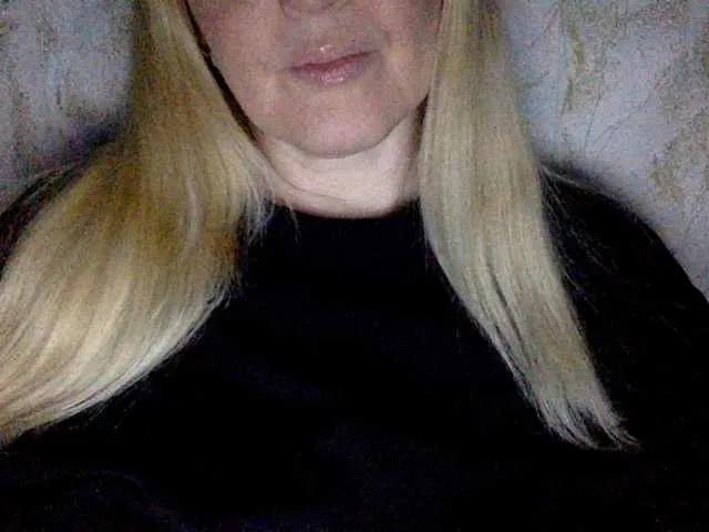 Offline BlondyVio on BongaCams