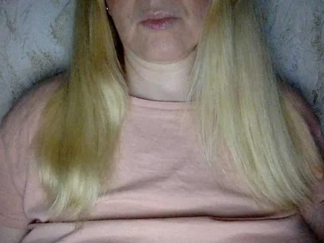 Offline BlondyVio on BongaCams