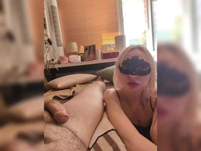 Offline Bobby-MiMi on BongaCams