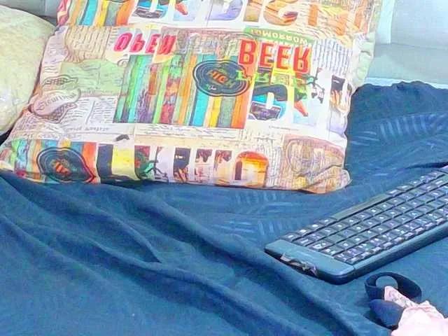 Freechat bonieklent on BongaCams