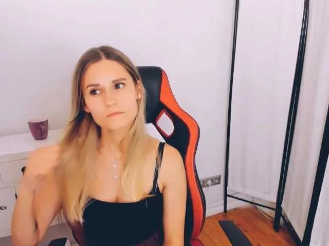 CatrinGood on BongaCams