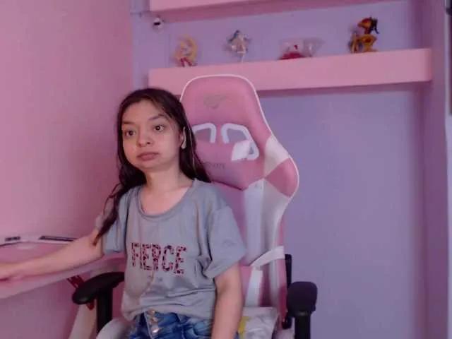 Offline CharlotteMuller on BongaCams