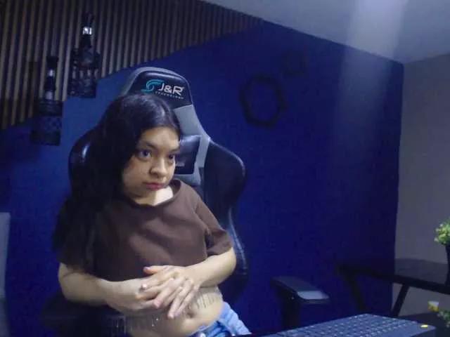 Offline CharlotteMuller on BongaCams