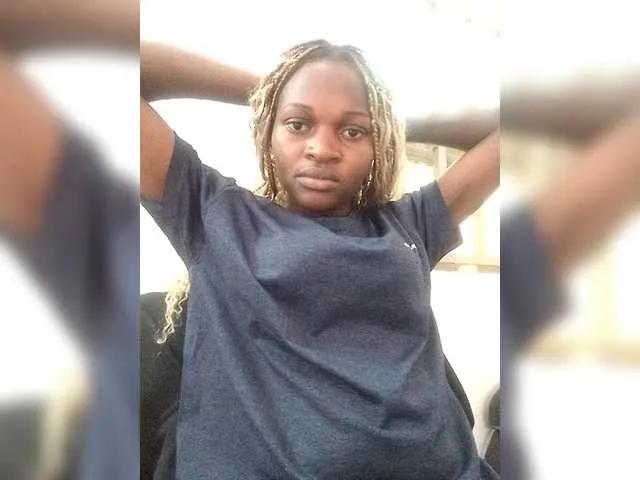 Offline CherizM on BongaCams