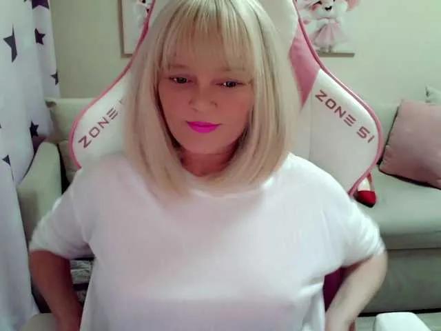 Freechat ChristieRoses on BongaCams