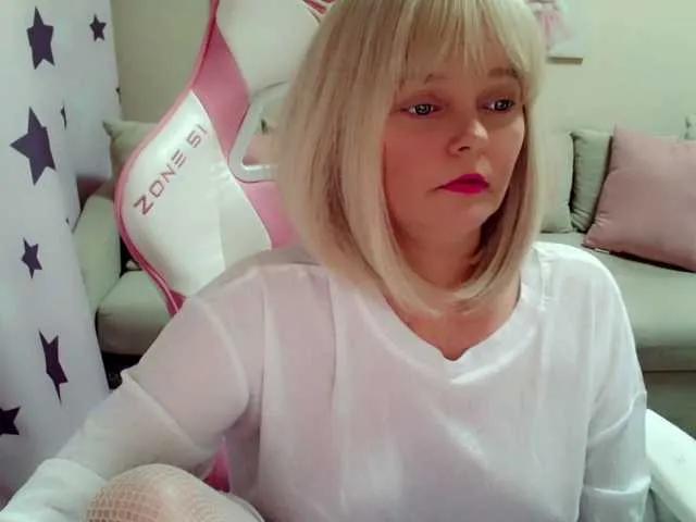 Freechat ChristieRoses on BongaCams