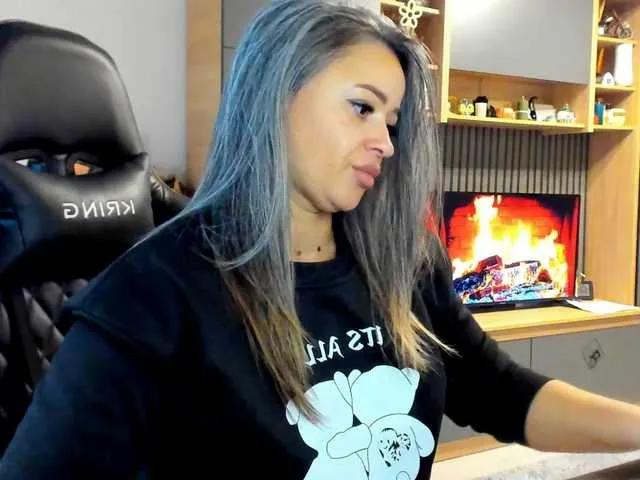 Offline Claire95sm on BongaCams