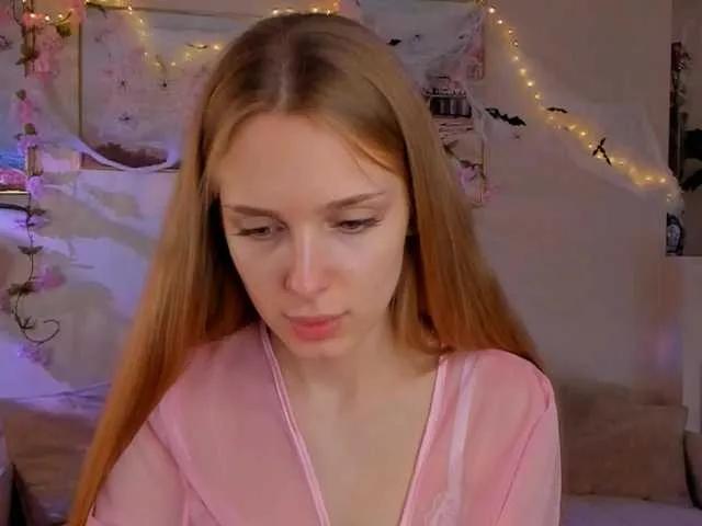 Offline CrimsonAura on BongaCams