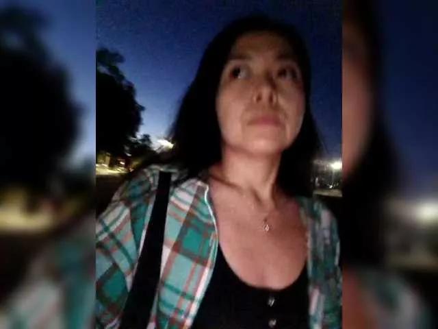 dasha922 on BongaCams