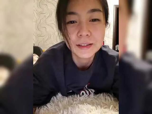 dasha922 on BongaCams