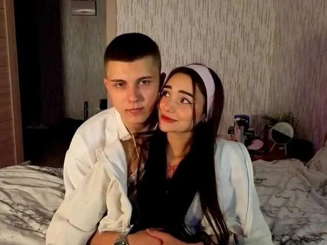 Freechat DenisSofia on BongaCams