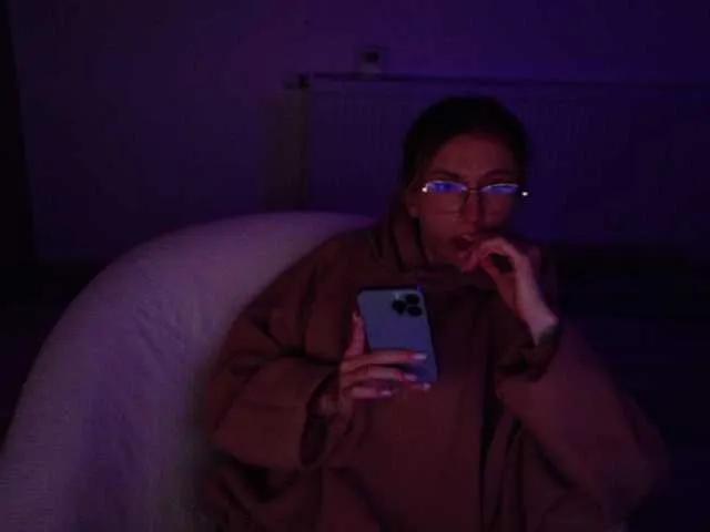 Freechat DiddySweet1 on BongaCams