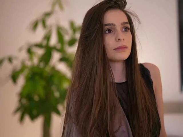 Freechat DorisCream on BongaCams