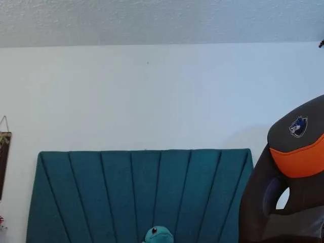 Dubraska1 — He heats me that they write to me directly and explicitly, I love that they send me their hard and milk cocks, since it drives me crazy