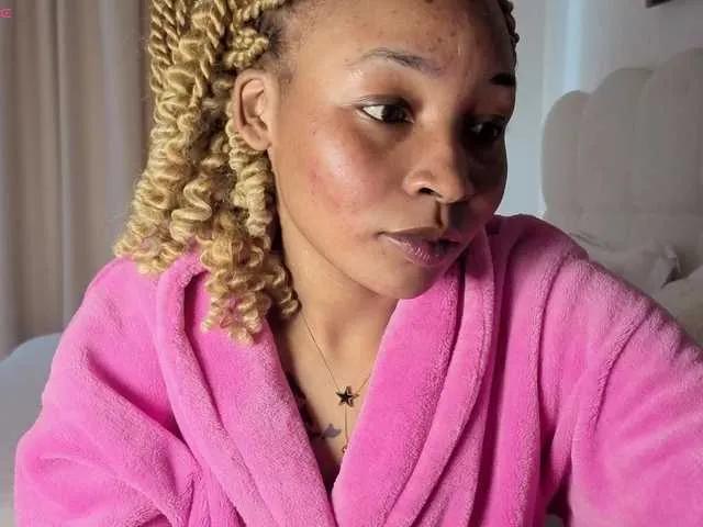 Ebonycutelyn on BongaCams