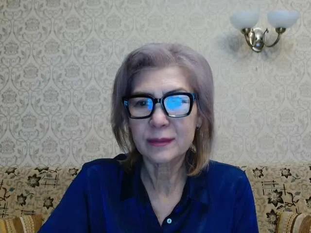 Offline Elegant00Lady on BongaCams