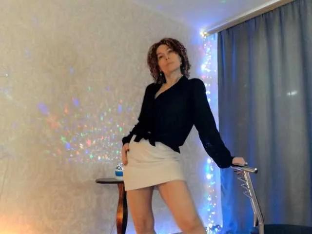 Elenaza1001 on BongaCams