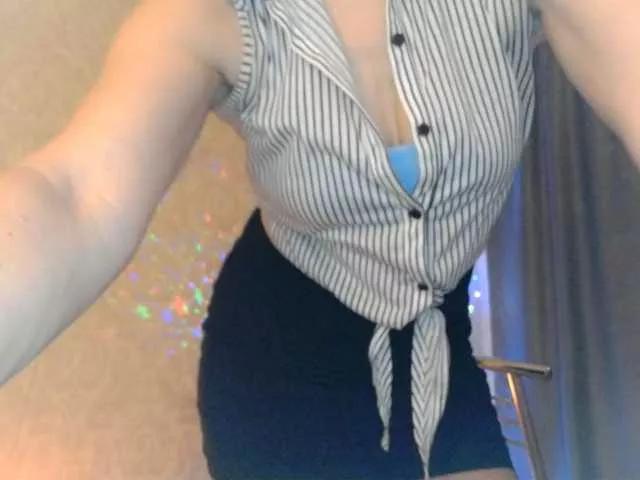 Elenaza1001 on BongaCams