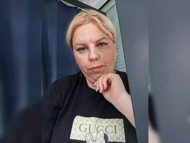 Freechat EVA2311 on BongaCams