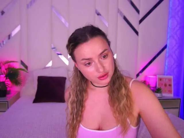 Freechat FloraGreys on BongaCams