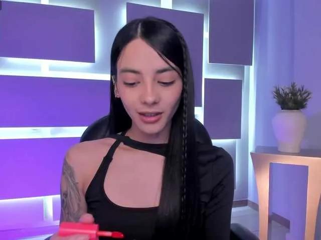 Offline HannahJames on BongaCams