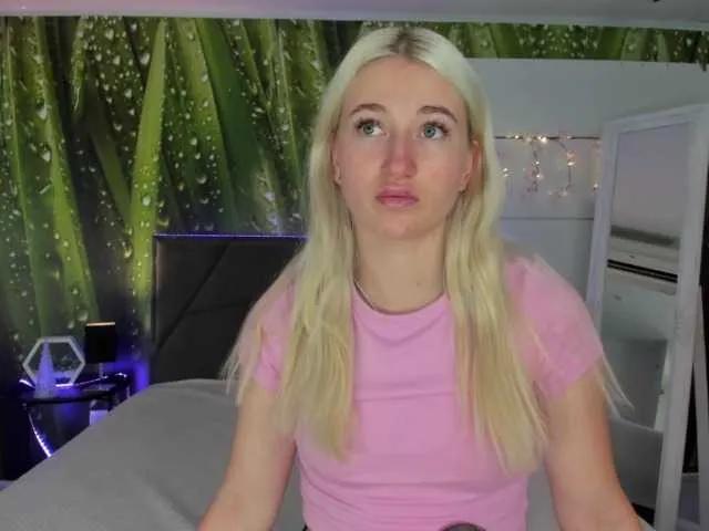 Freechat HollyTaillor on BongaCams