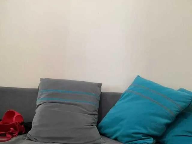 Freechat HotMilfPussy on BongaCams