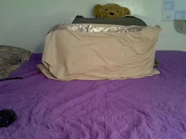 Offline jeyhoward on BongaCams