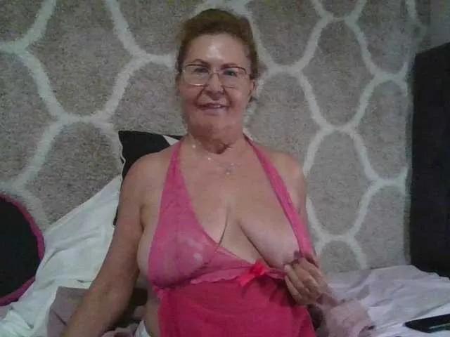 Offline JuicySandy4u on BongaCams