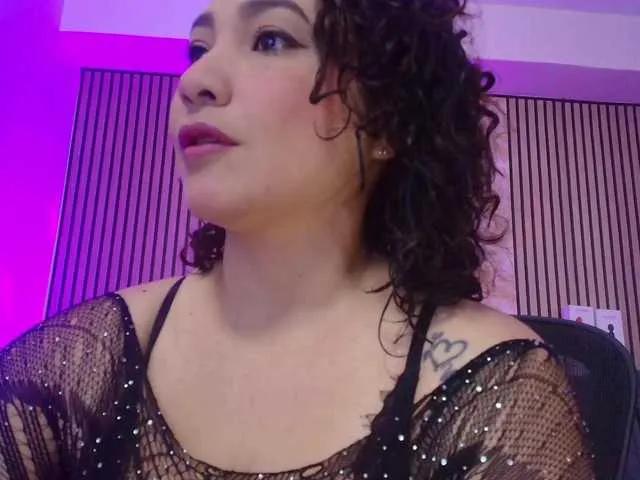 Freechat juliramirez2 on BongaCams