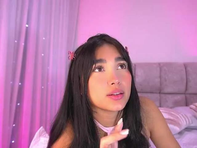 Freechat k-rioss on BongaCams