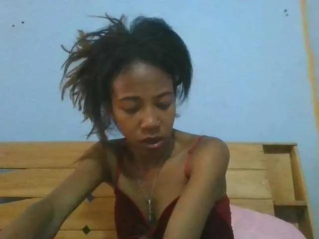 Offline karamel-sexy on BongaCams