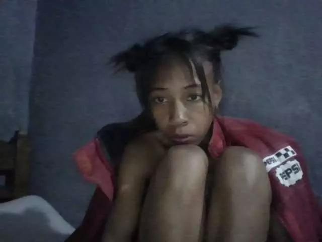 Offline karamel-sexy on BongaCams