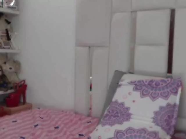 Offline KarlieK on BongaCams