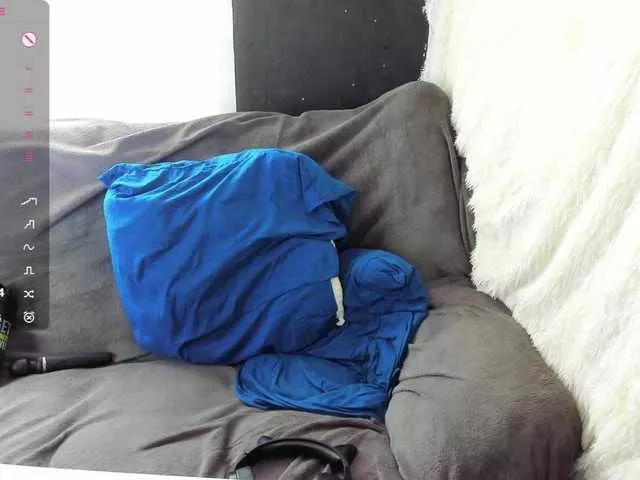 Offline KaterinaDell on BongaCams