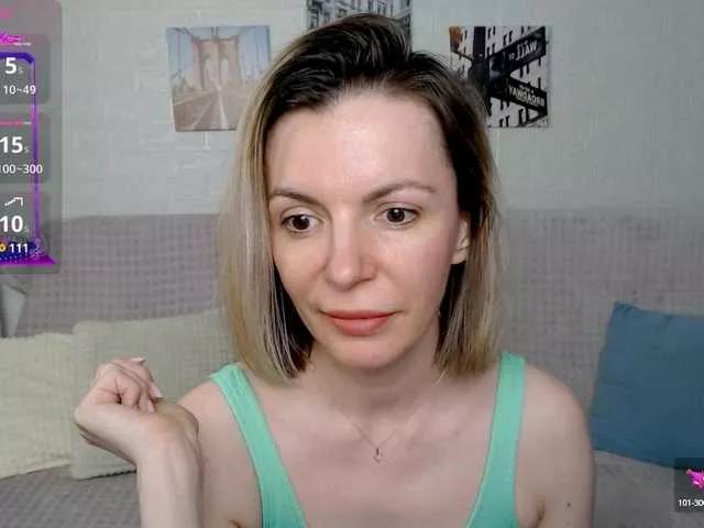 Kiramarta on BongaCams