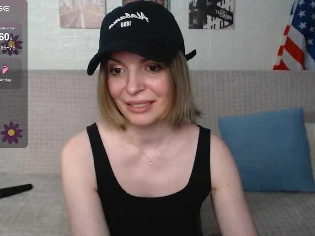 Kiramarta on BongaCams