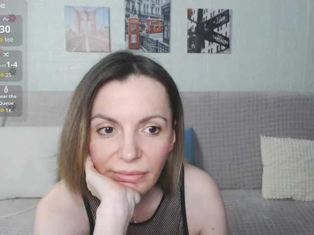 Kiramarta on BongaCams