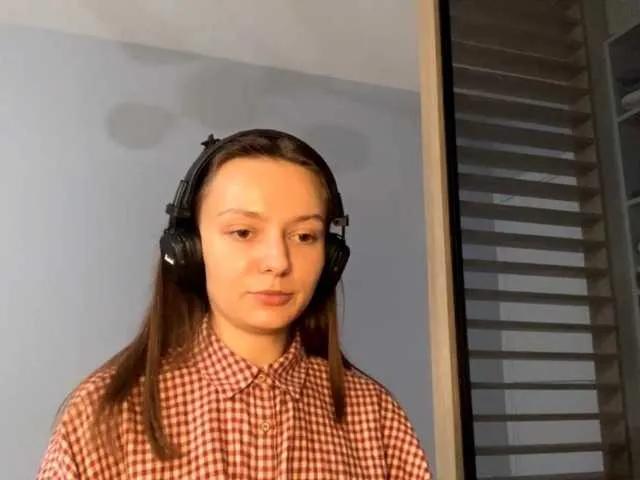 Offline KittieRusu on BongaCams